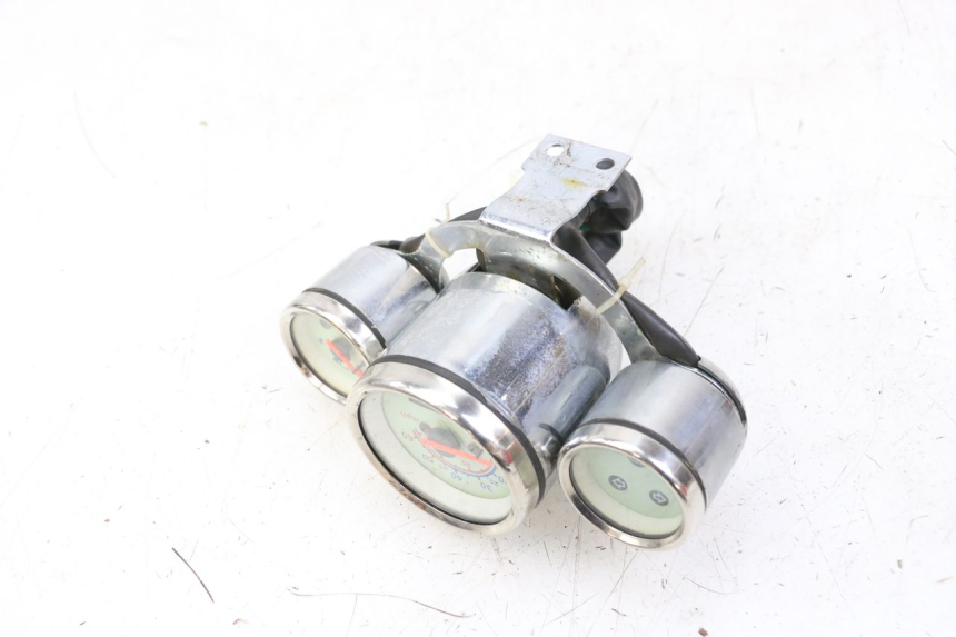 photo de VELOCIMETRO EUROCKA RETRO 50 (2007 - 2014) - Detalle de la pieza