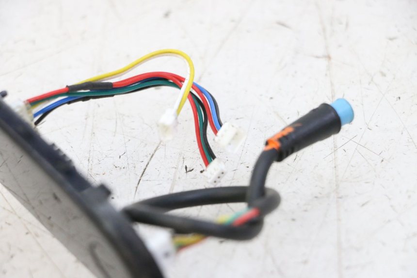 photo de CUENTA KILóMETROS SEGWAY NINEBOT F40E 1 - Otra perspectiva