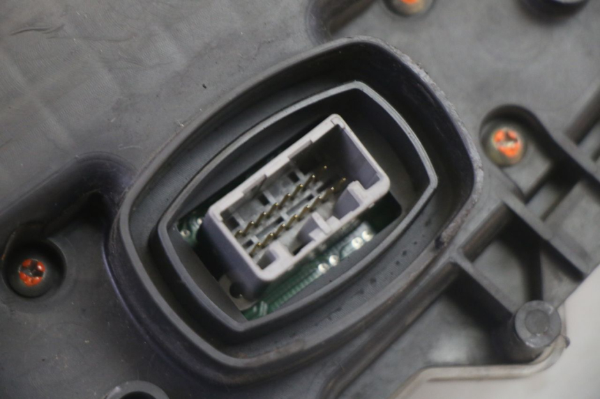 photo de CUENTA KILÓMETROS HONDA FES S-WING SWING ABS 125 (2007 - 2015) - Otra vista del artículo