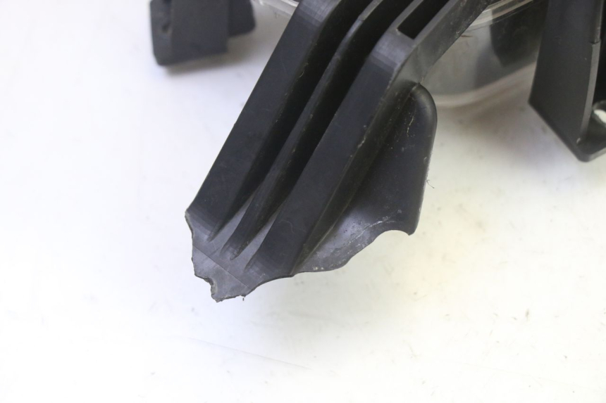 photo de CUENTA KILÓMETROS HONDA FES S-WING SWING ABS 125 (2007 - 2015) - Otra vista del artículo