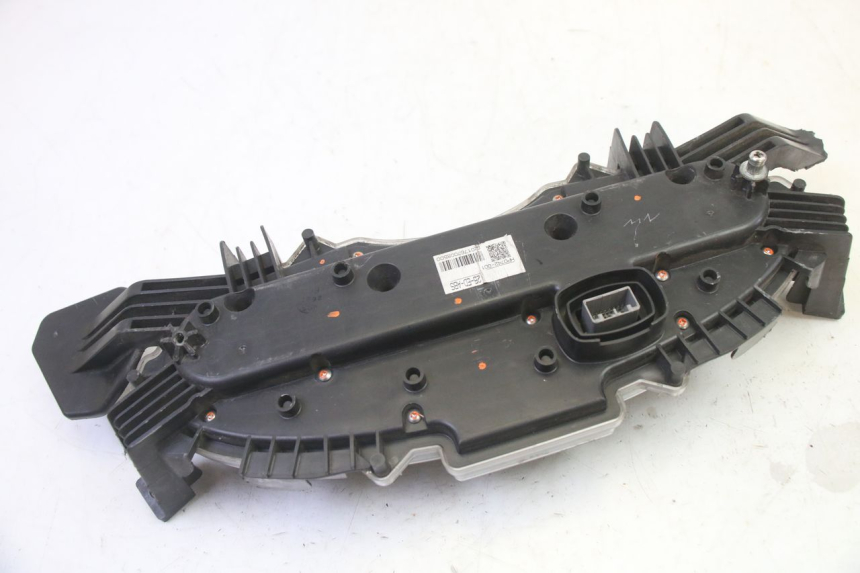 photo de CUENTA KILÓMETROS HONDA FES S-WING SWING ABS 125 (2007 - 2015) - Características distintivas