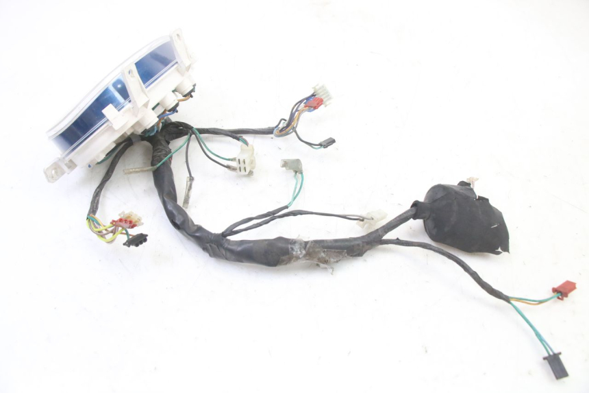 photo de VELOCIMETRO SYM FIDDLE 125 (2008 - 2010) - Detalles de los puntos de fijación