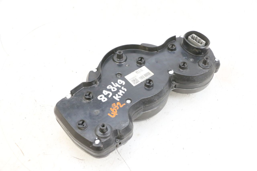 photo de CUENTA KILÓMETROS YAMAHA FJR ABS 1300 (2006 - 2012) - Detalles de los puntos de fijación