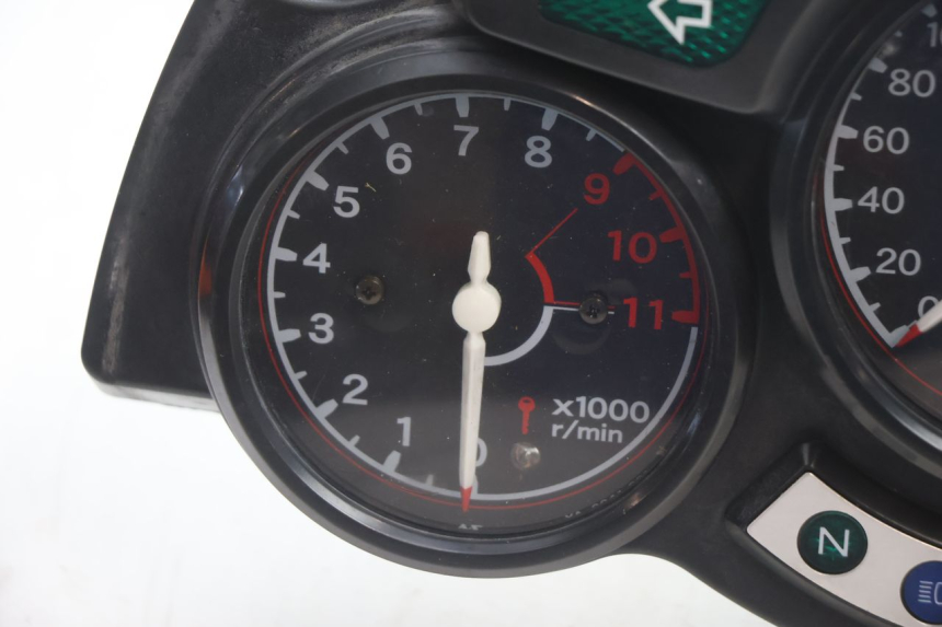 photo de VELOCIMETRO YAMAHA FJR 1300 (2001 - 2005) - Detalle de la pieza