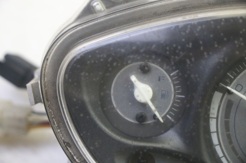 photo de CUENTA KILÓMETROS PIAGGIO FLY 4T 50 (2013 - 2017) - Detalle de la pieza