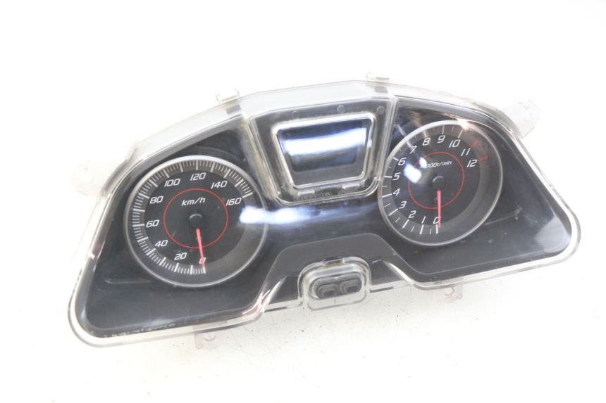 photo de CUENTA KILÓMETROS HONDA FORZA 125 (2015 - 2016) - Inspección visual detallada