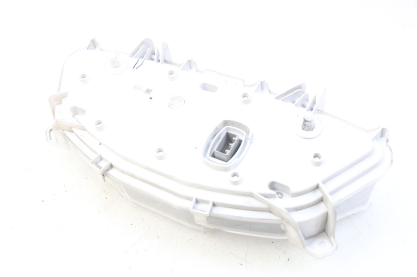 photo de CUENTA KILÓMETROS HONDA FORZA 125 (2015 - 2016) - Estado de la superficie y material
