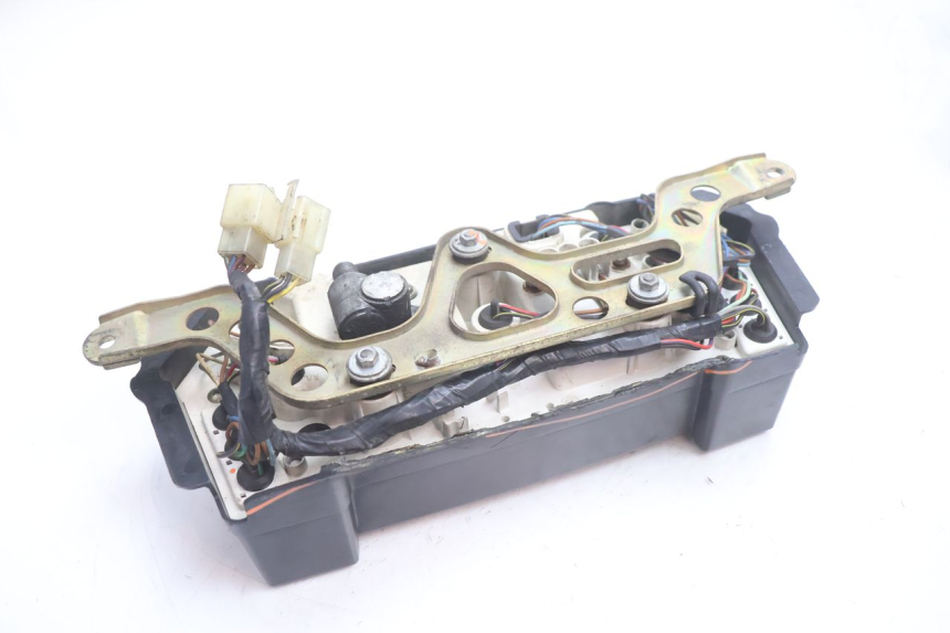photo de VELOCIMETRO KAWASAKI GPX F ZX750F 750 (1986 - 1990) - Características distintivas