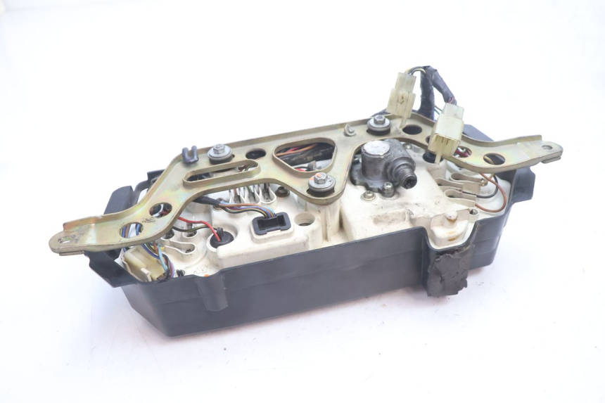 photo de VELOCIMETRO KAWASAKI GPX F ZX750F 750 (1986 - 1990) - Primer plano de alta resolución