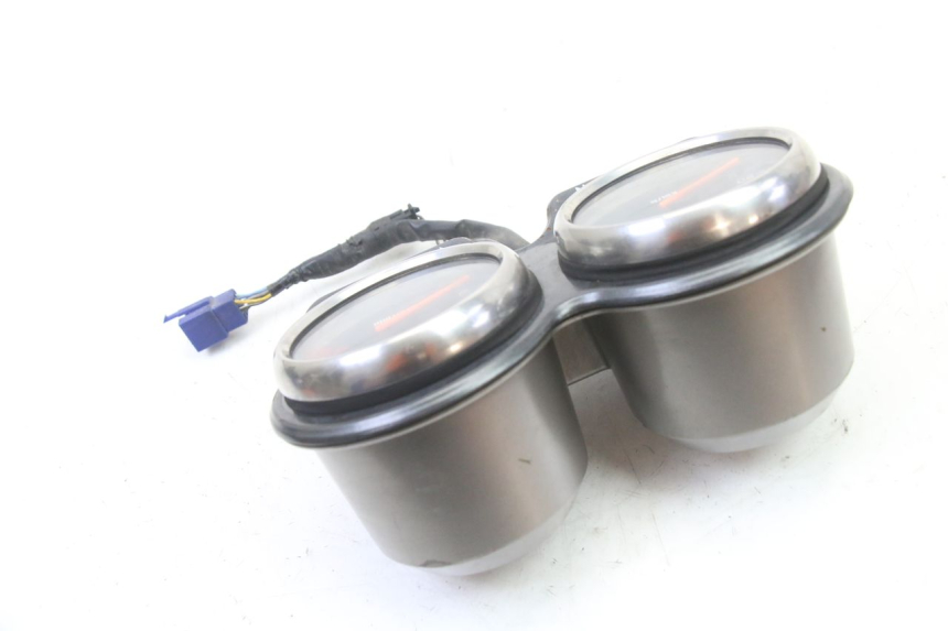 photo de VELOCIMETRO SUZUKI GS GSE 500 (2001 - 2003) - Detalles de los puntos de fijación