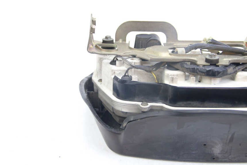 photo de CUENTA KILÓMETROS SUZUKI GSX-F GSX  F 1100 (1988 - 1994) - Otra vista del artículo