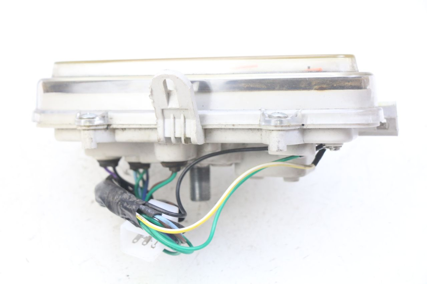 photo de CUENTA KILÓMETROS EUROCKA GTR 50 (2018 - 2021) - Detalles de los puntos de fijación