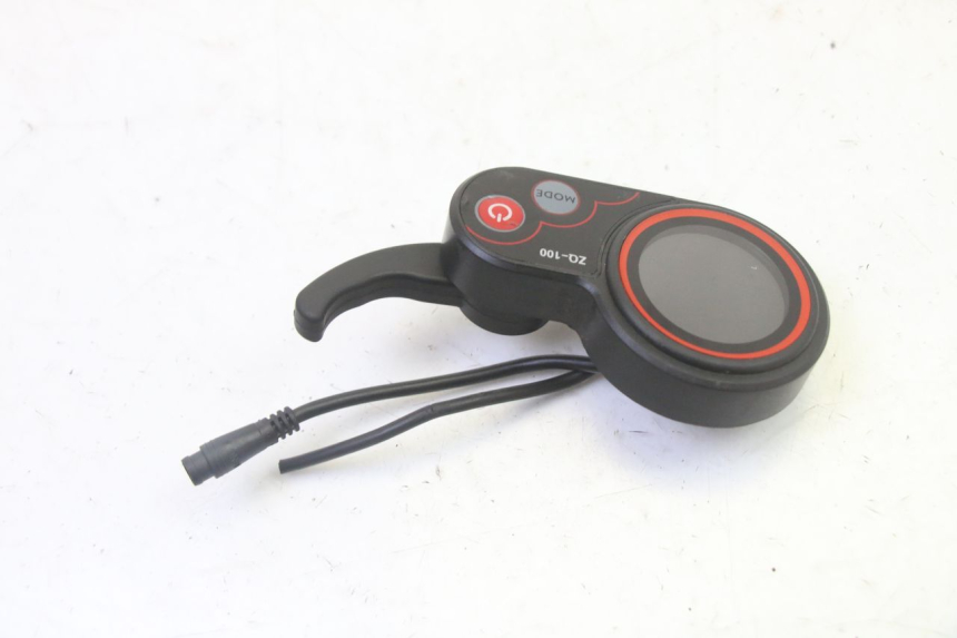 photo de VELOCIMETRO HITWAY H5 1 - Zoom estado de uso