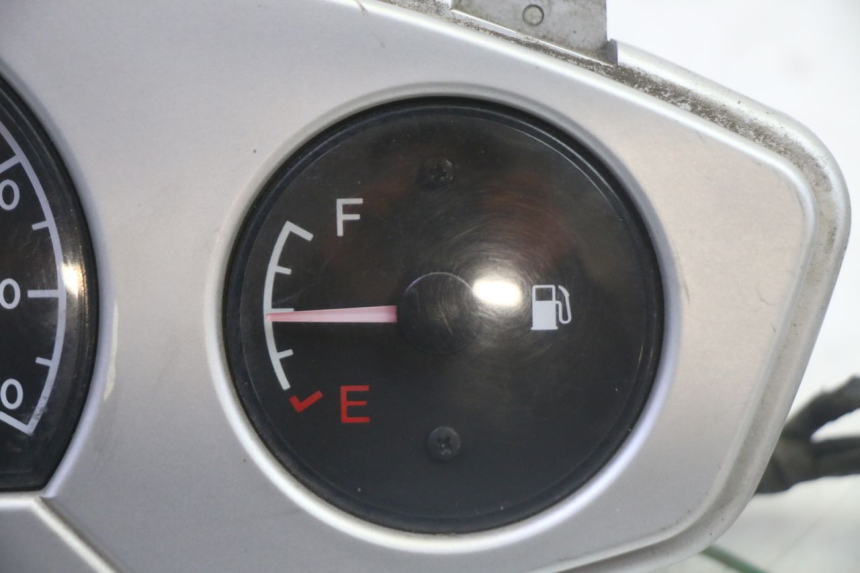 photo de VELOCIMETRO DAELIM HISTORY 125 (2001 - 2002) - Otra perspectiva