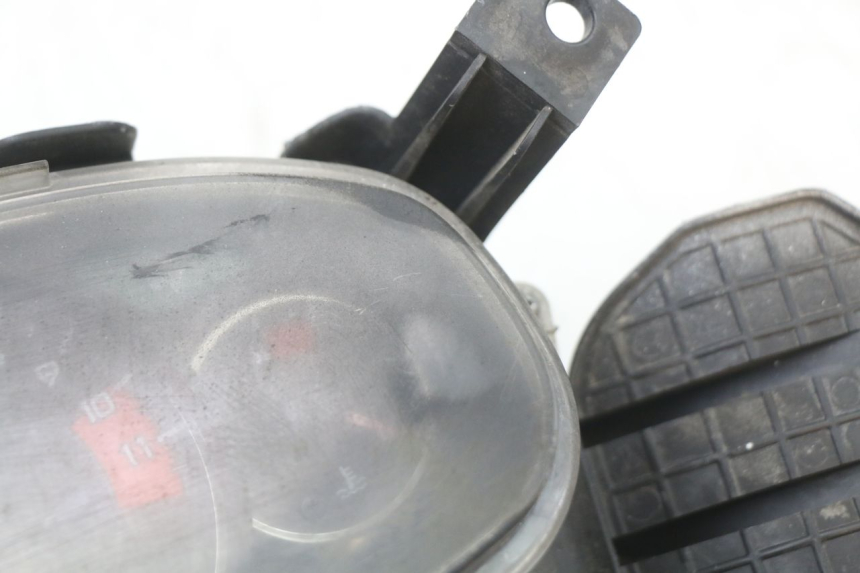 photo de VELOCIMETRO HONDA FES S-WING SWING 125 (2007 - 2015) - Primer plano técnico