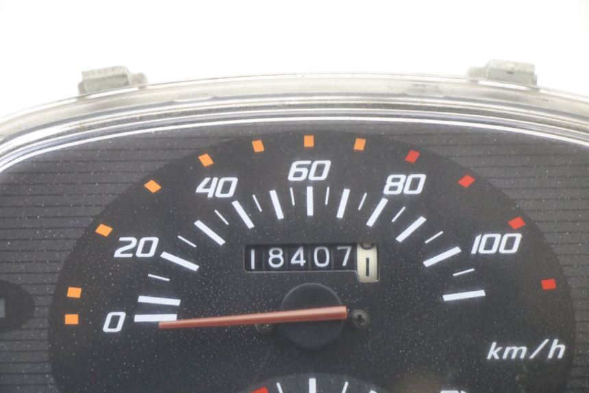 photo de CUENTA KILÓMETROS HONDA SCV LEAD 100 (2003 - 2007) - Detalle de la pieza