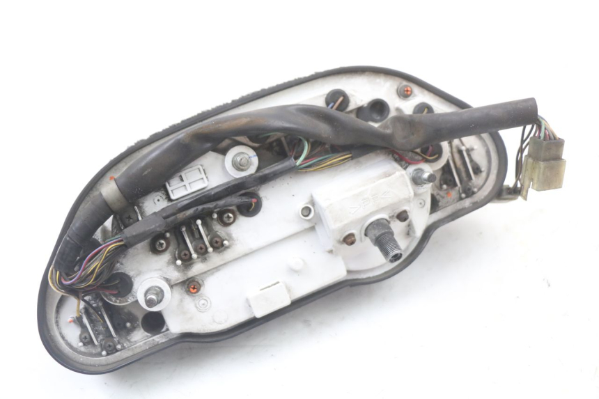 photo de VELOCIMETRO KAWASAKI GTR 1000 (1994 - 2004) - Estado de la superficie y material