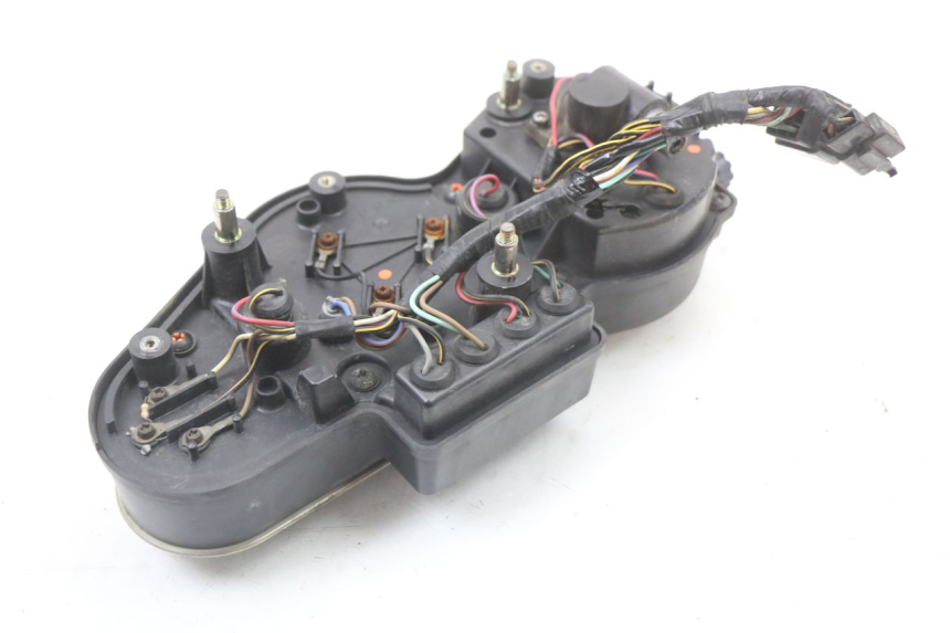 photo de VELOCIMETRO KAWASAKI ZR7 ZR-7 S 750 (1999 - 2004) - Estado de la superficie y material