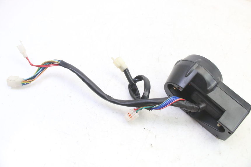 photo de VELOCIMETRO KIDEN KD125-G 125 (2018 - 2022) - Detalles de los puntos de fijación