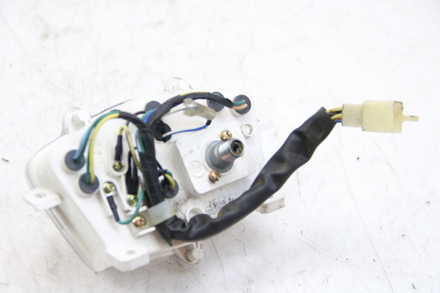 photo de CUENTA KILÓMETROS PEUGEOT KISBEE 2T 50 (2010 - 2017) - Otra perspectiva