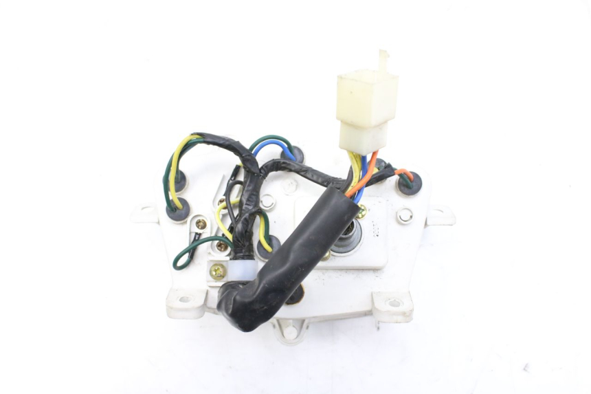 photo de CUENTA KILÓMETROS PEUGEOT KISBEE 4T 50 (2010 - 2017) - Primer plano técnico