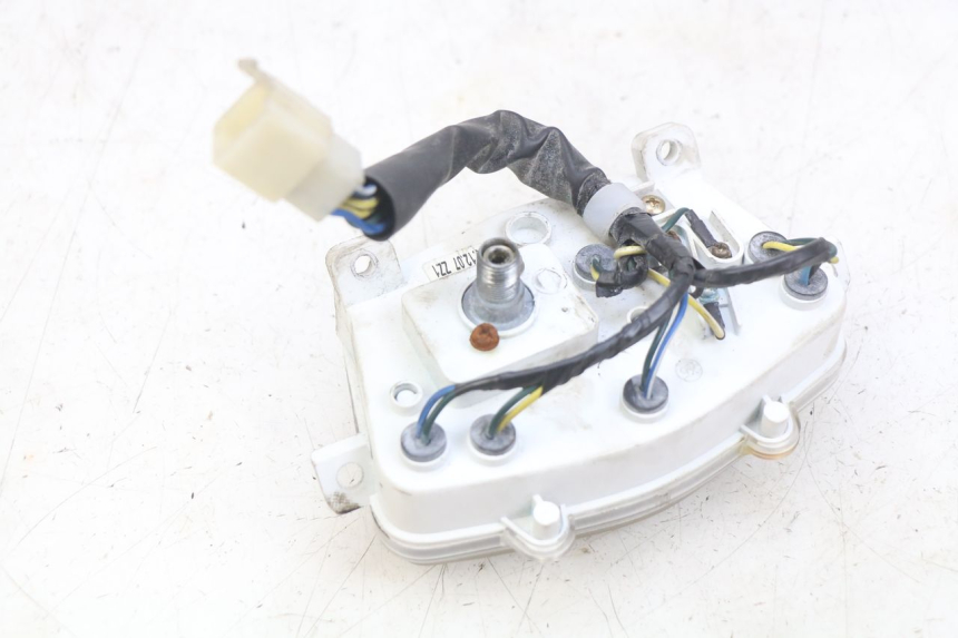 photo de CUENTA KILÓMETROS PEUGEOT KISBEE 4T 50 (2018 - 2022) - Detalle de la pieza