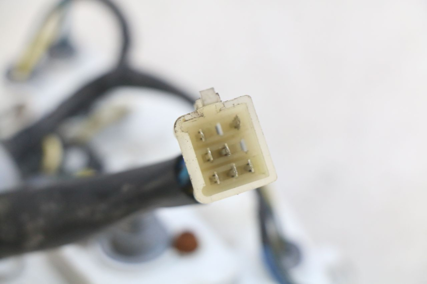 photo de CUENTA KILÓMETROS PEUGEOT KISBEE 4T 50 (2018 - 2022) - Otra perspectiva