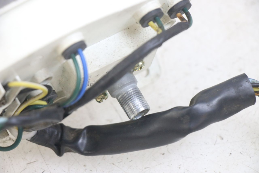 photo de CUENTA KILÓMETROS PEUGEOT KISBEE 4T 50 (2010 - 2017) - Detalle de la pieza