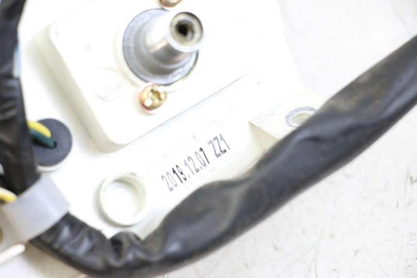 photo de CUENTA KILÓMETROS PEUGEOT KISBEE 4T 50 (2018 - 2022) - Detalle de la pieza