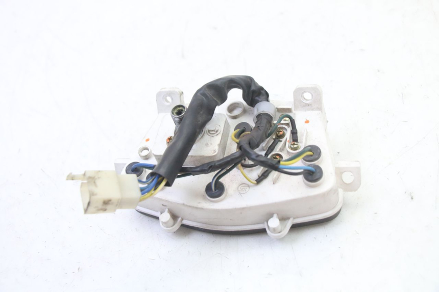 photo de CUENTA KILÓMETROS PEUGEOT KISBEE 4T 50 (2018 - 2022) - Estado de la superficie y material