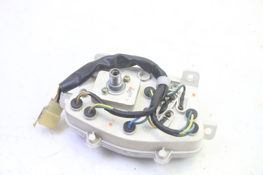 photo de CUENTA KILÓMETROS PEUGEOT KISBEE 4T 50 (2010 - 2017) - Estado de la superficie y material