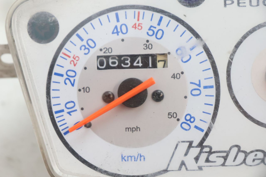 photo de CUENTA KILÓMETROS PEUGEOT KISBEE 4T 50 (2010 - 2017) - Detalle de la pieza