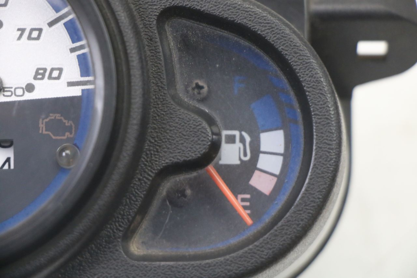 photo de CUENTA KILÓMETROS KYMCO AGILITY 4T 50 (2018 - 2022) - Primer plano técnico