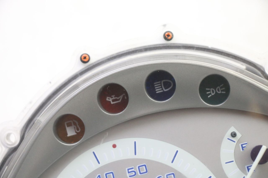 photo de VELOCIMETRO PIAGGIO LIBERTY 4T 50 (2009 - 2015) - Otra perspectiva