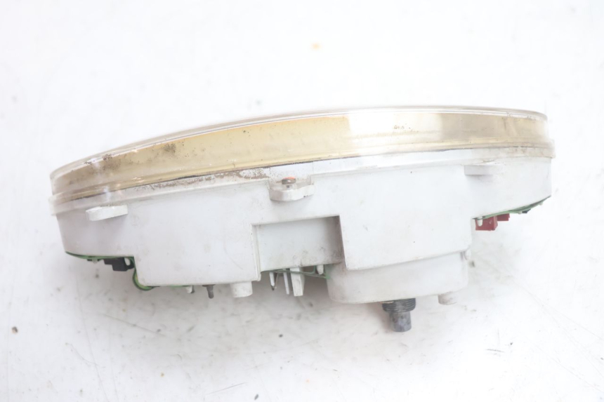 photo de VELOCIMETRO PIAGGIO LIBERTY 50 (1998 - 2003) - Detalles de los puntos de fijación