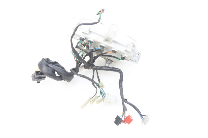 photo de VELOCIMETRO KYMCO LIKE 2T 50 (2009 - 2018) - Detalles de los puntos de fijación