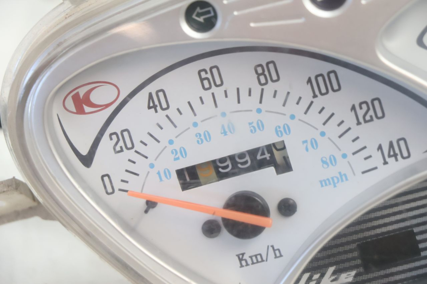 photo de CUENTA KILÓMETROS KYMCO LIKE 125 (2009 - 2016) - Detalle de la pieza