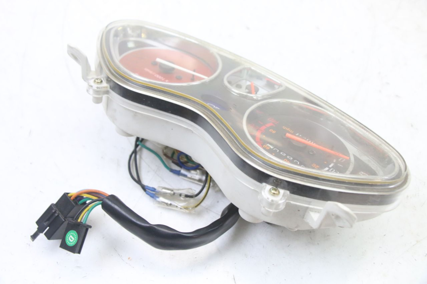 photo de VELOCIMETRO LONGJIA SHARPY 125 (2020 - 2024) - Primer plano técnico