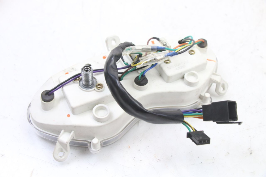 photo de VELOCIMETRO LONGJIA SHARPY 125 (2020 - 2024) - Detalles de los puntos de fijación