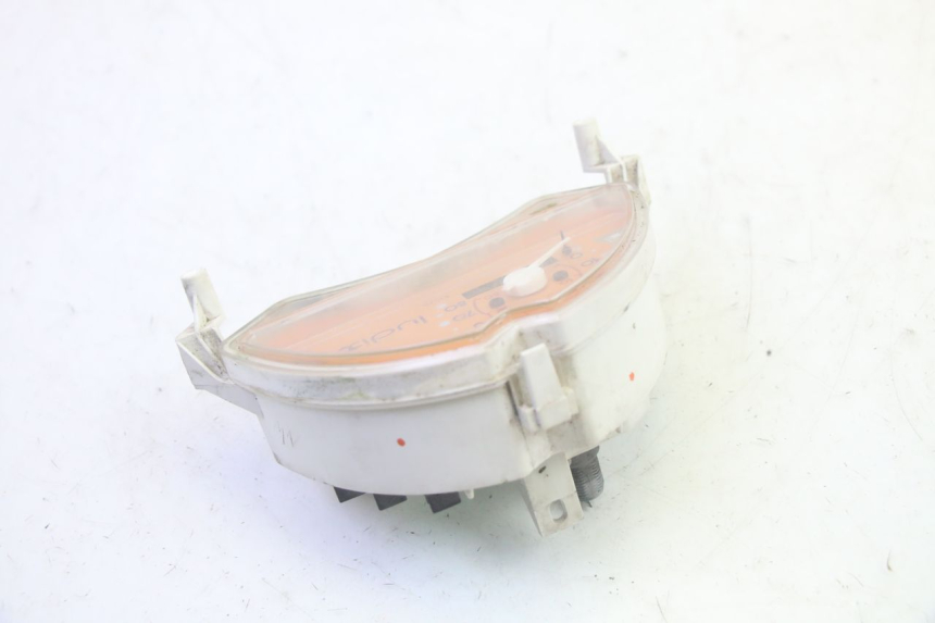 photo de CUENTA KILÓMETROS PEUGEOT LUDIX 50 (2008 - 2017) - Primer plano técnico