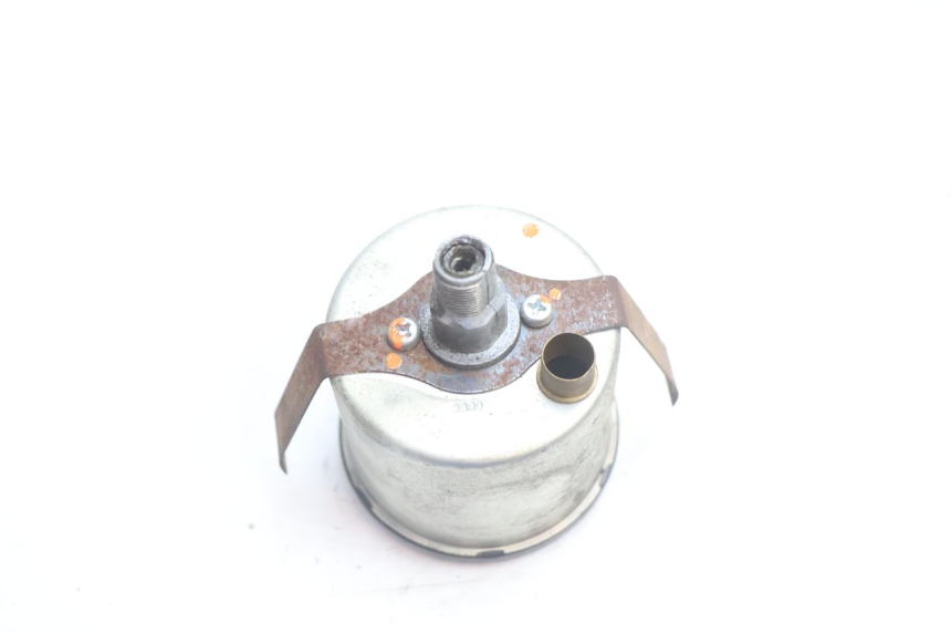 photo de VELOCIMETRO PEUGEOT LUDIX ONE 50 (2004 - 2013) - Detalles de los puntos de fijación