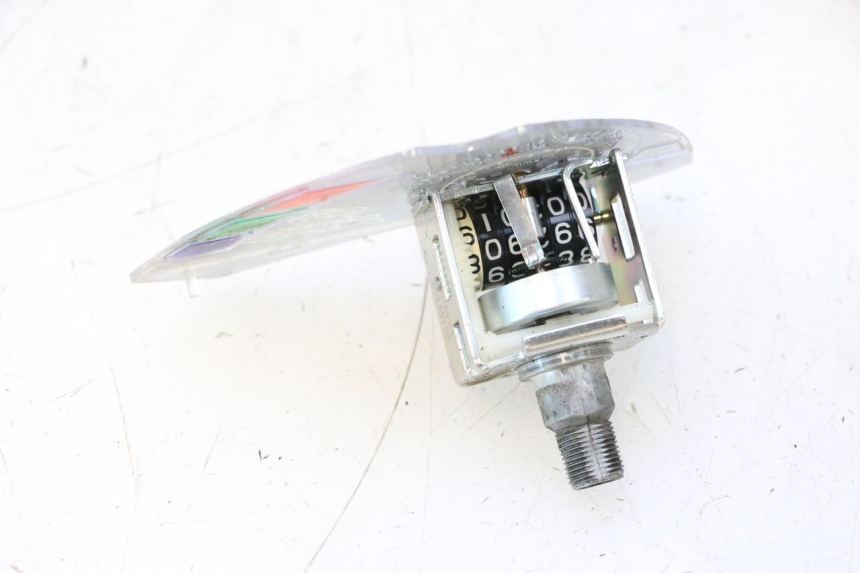 photo de VELOCIMETRO PEUGEOT LUDIX SNAKE 2T 50 (2004 - 2014) - Detalles de los puntos de fijación