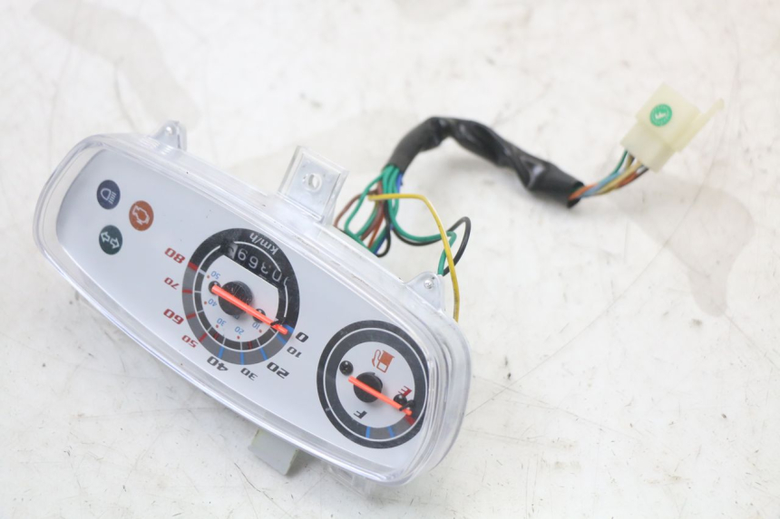 photo de VELOCIMETRO MASH LEGEND'R 4T 50 (2021 - 2025) - Detalles de los puntos de fijación