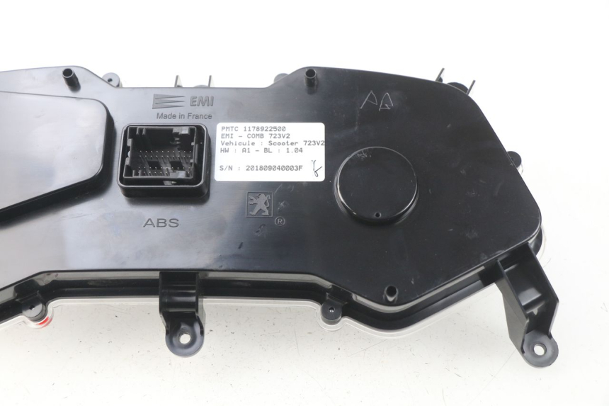 photo de VELOCIMETRO PEUGEOT METROPOLIS 400 (2017 - 2020) - Recambio usado revisado