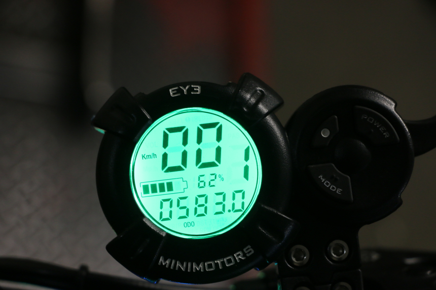 photo de CUENTA KILóMETROS DUALTRON MINI SPECIAL 1 - Zoom estado de uso