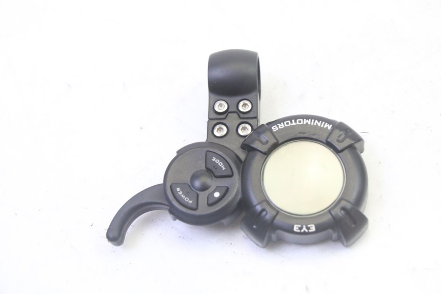 photo de CUENTA KILóMETROS DUALTRON MINI SPECIAL 1 - Primer plano técnico