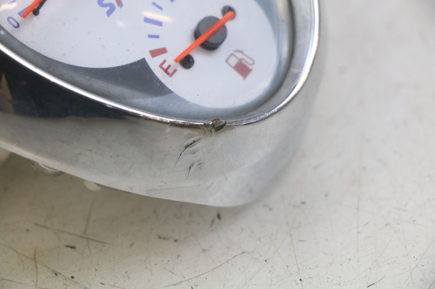 photo de CUENTA KILÓMETROS SYM MIO 50 (2011 - 2017) - Otra perspectiva