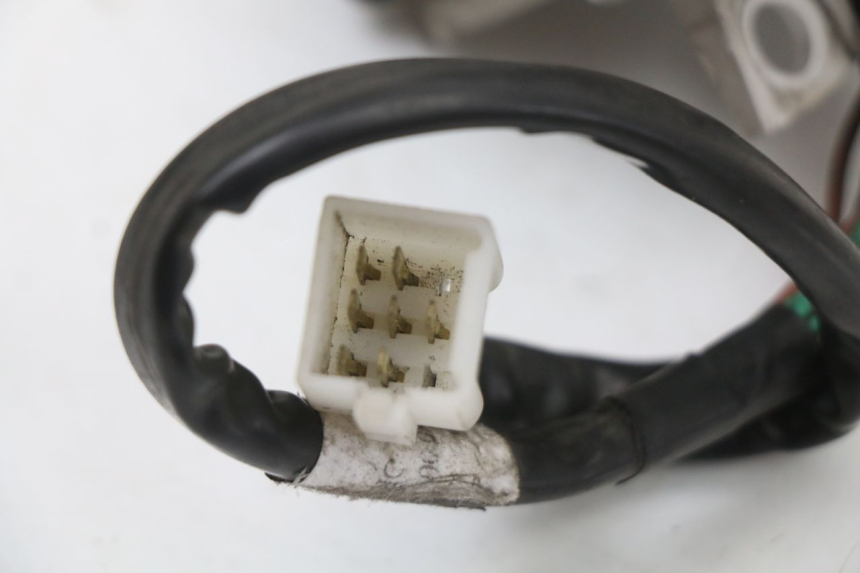 photo de VELOCIMETRO SYM MIO 50 (2005 - 2010) - Detalles de los puntos de fijación