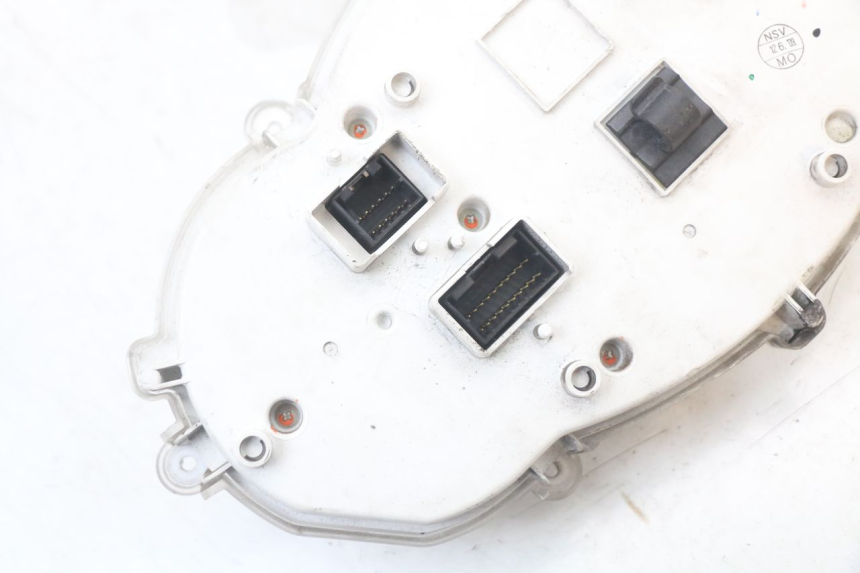 photo de CUENTA KILÓMETROS PIAGGIO MP3 LT 400 (2007 - 2012) - Otra vista del artículo