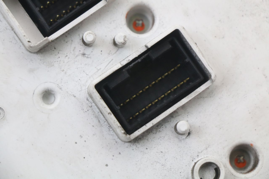 photo de CUENTA KILÓMETROS PIAGGIO MP3 LT 400 (2007 - 2012) - Primer plano de alta resolución